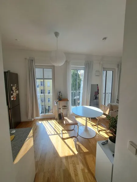 Neuwertige sehr schöne 1-Zimmer-Wohnung mit Balkon in Charlottenburg — photo 1